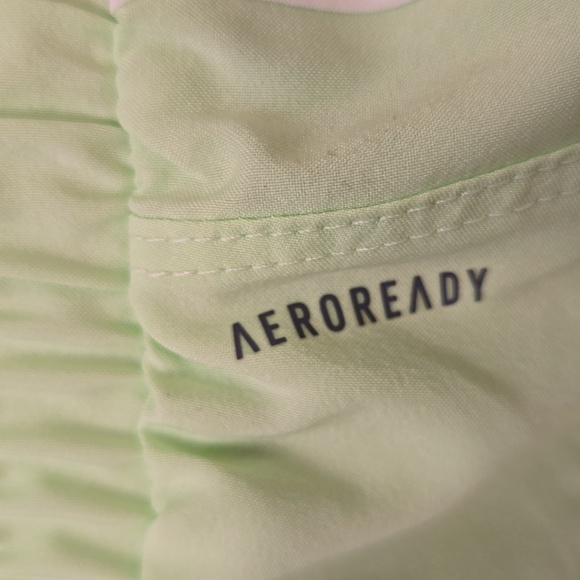 NWT Women's Adidas PACER Running 3" Shorts Size Medium - Picture 4 of 7